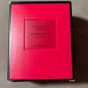 Brand new in box Victoria’s Secret Bombshell Intense eau de parfum